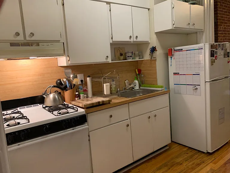 839 Willow Ave #3 — Photo 9