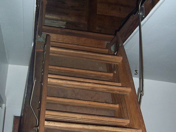 attic has ventalation