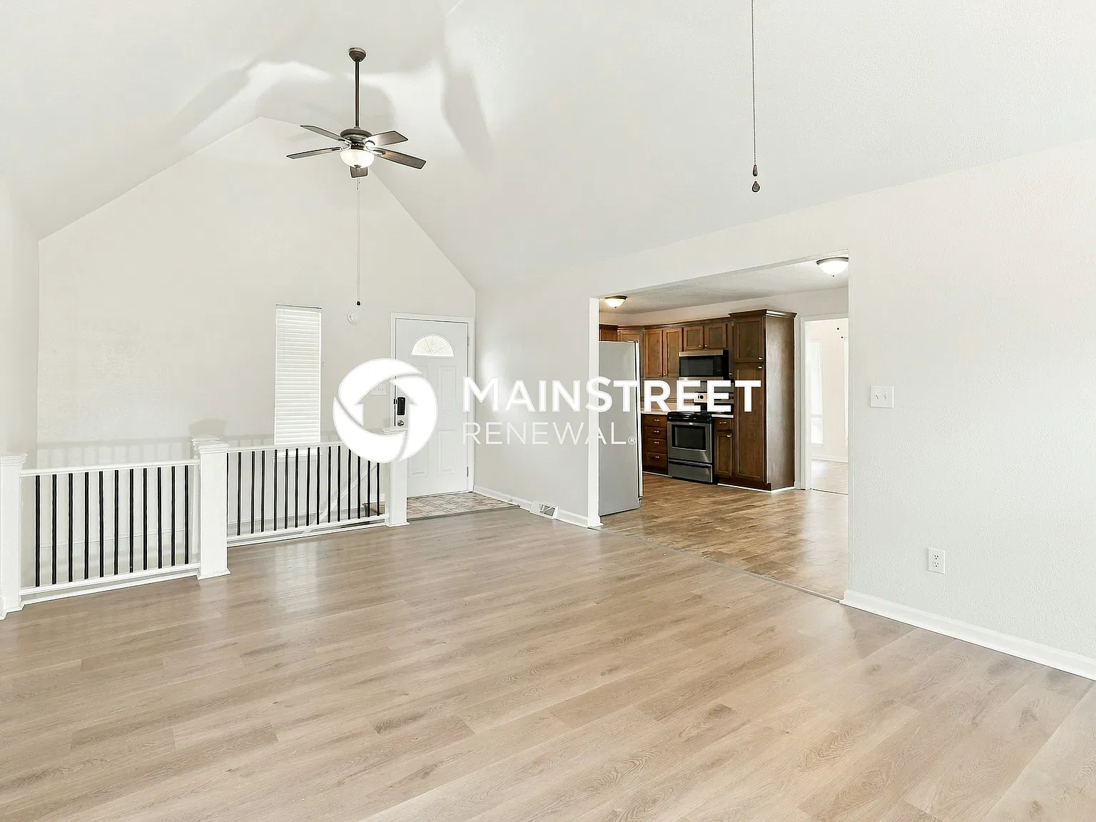 418 N E 112th Ter — Photo 3
