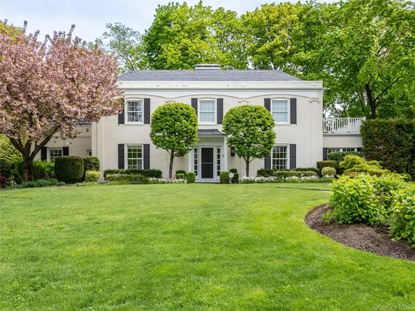 140 Remington Road, Manhasset, NY 11030