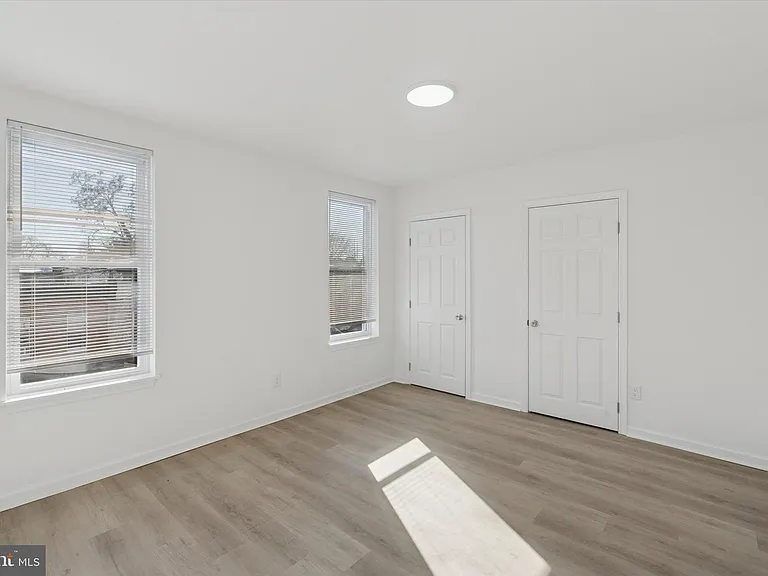 3827 Cambridge St #2 — Photo 2