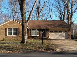 15801 Edgewood Dr, Dumfries, VA 22025