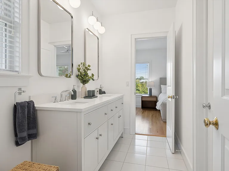 10 Peconic View Ct — Photo 14