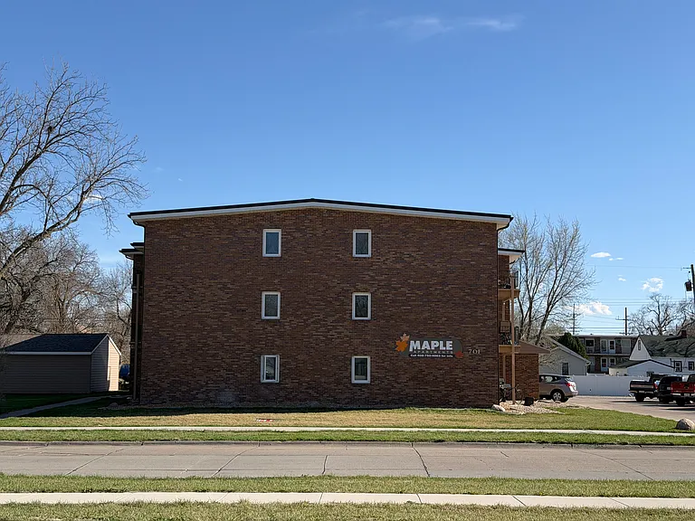 701 W Maple Ave #6 — Photo 10