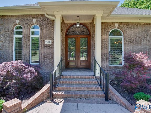 2nd image of 2608 Grande Woods Dr SE