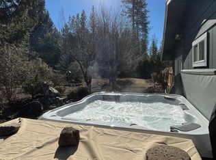 1011 Upper Applegate Rd, Jacksonville, OR 97530