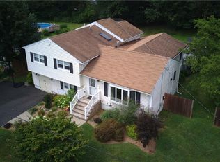 115 Pine Tree Ln, Tappan, NY 10983