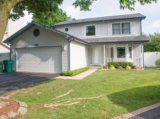 5367 Sequoia Ct, Gurnee, IL 60031