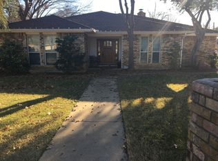 914 Bucknell Dr, Arlington, TX 76012