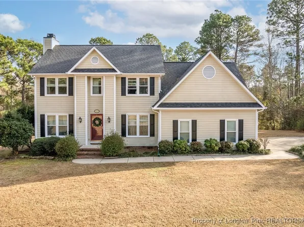 605 Foxlair Dr, Fayetteville, NC 28311
