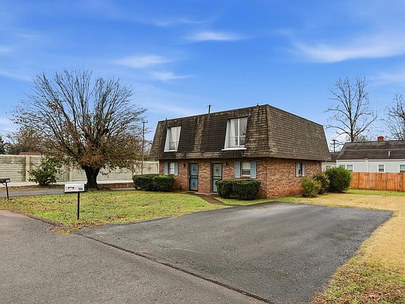 2nd image of 504 Wando Dr