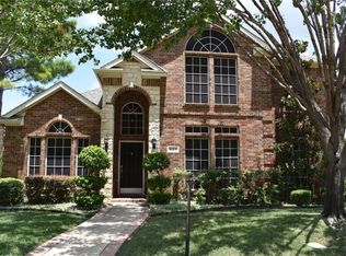 421 Ivan Dr, Lewisville, TX 75067