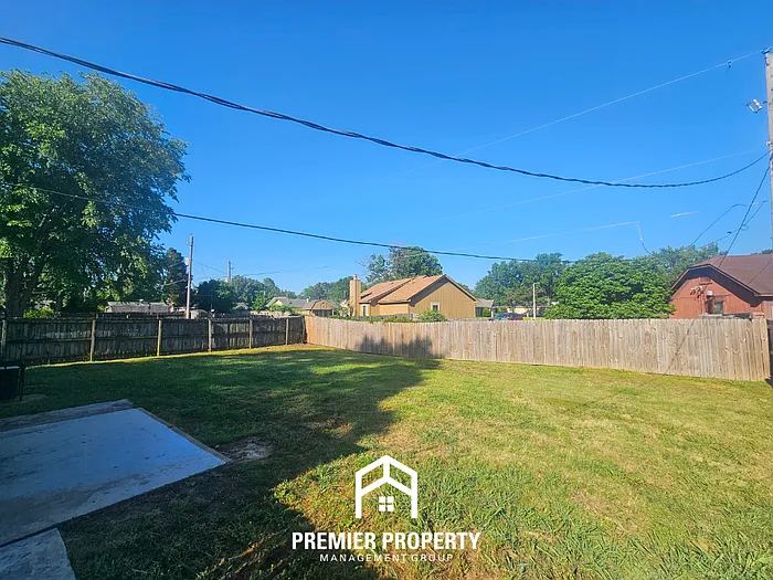 3475 Kirby Terrace Dr — Photo 17