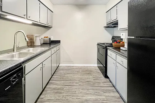 Kendall Place Photo 1