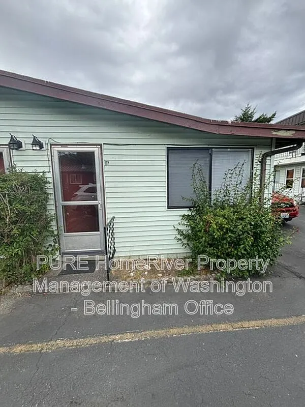 Studio, 1.0 bath, 225 sqft, $750 — Photo 1