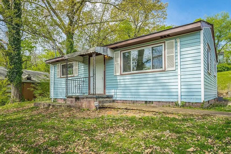 2 bed, 1.0 bath, $1,075 — Photo 4
