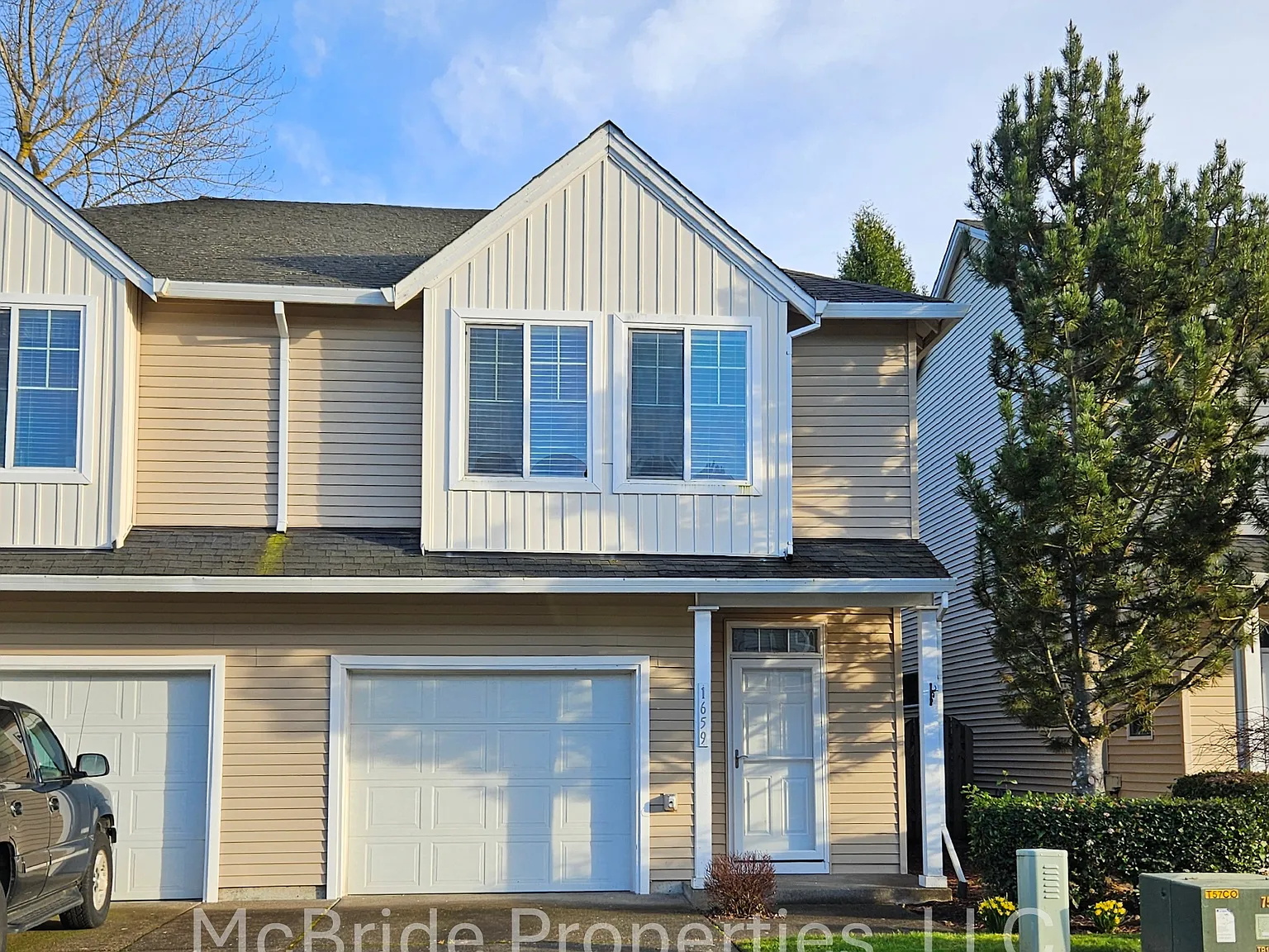 3 bed, 2.5 bath, 1521 sqft, $2,350 — Photo 1