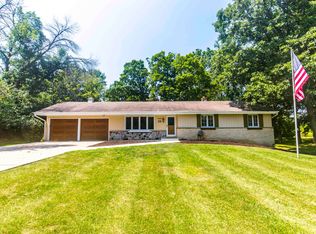 4405 Cherokee Dr, Brookfield, WI 53045