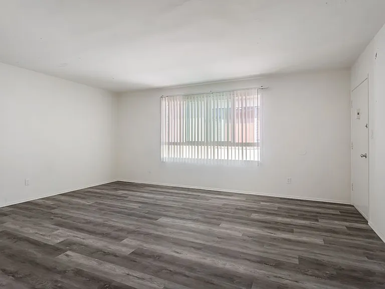 3451 Vinton Ave #10 — Photo 3