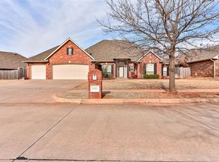 3021 Summit Hill Rd, Norman, OK 73071
