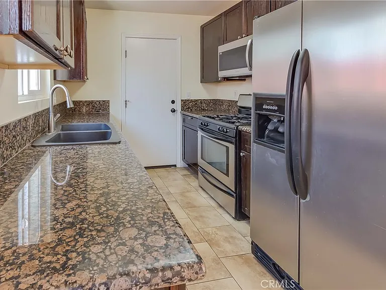 633 Elaine Ave — Photo 15