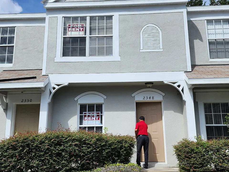 2348 Lake Woodberry Cir