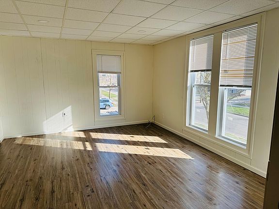 4th image of 313 E Chapin St #2