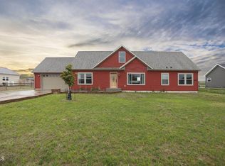 5462 Mathew Ave, Williston, ND 58801