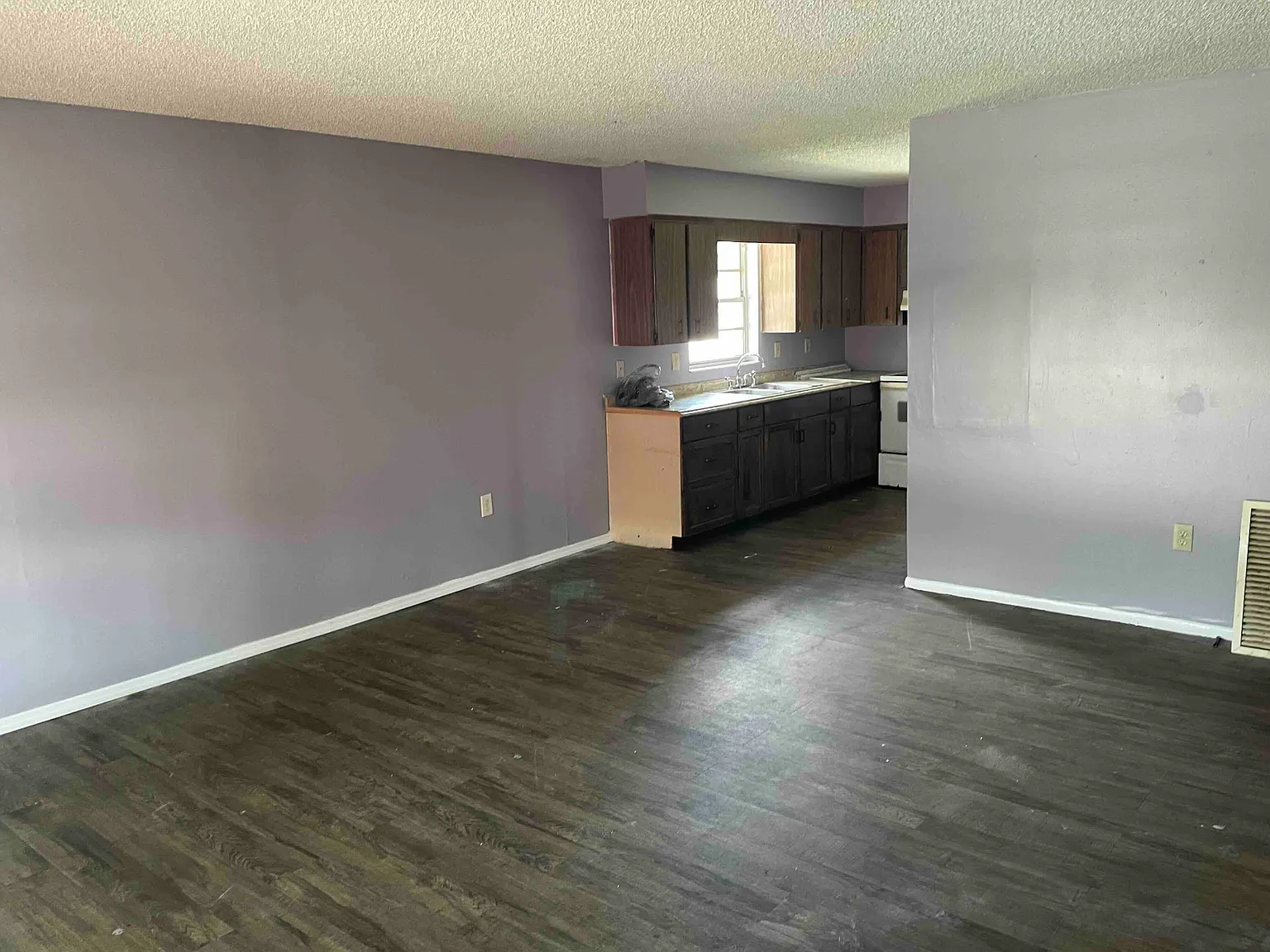 712 E Garden St — Photo 4