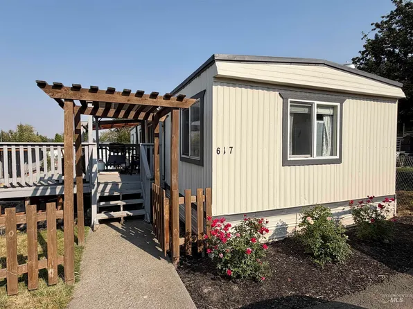 411 N Almon #617, Moscow, ID 83843