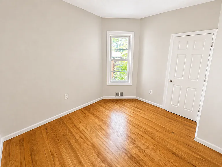 461 14th Ave #1 — Photo 8