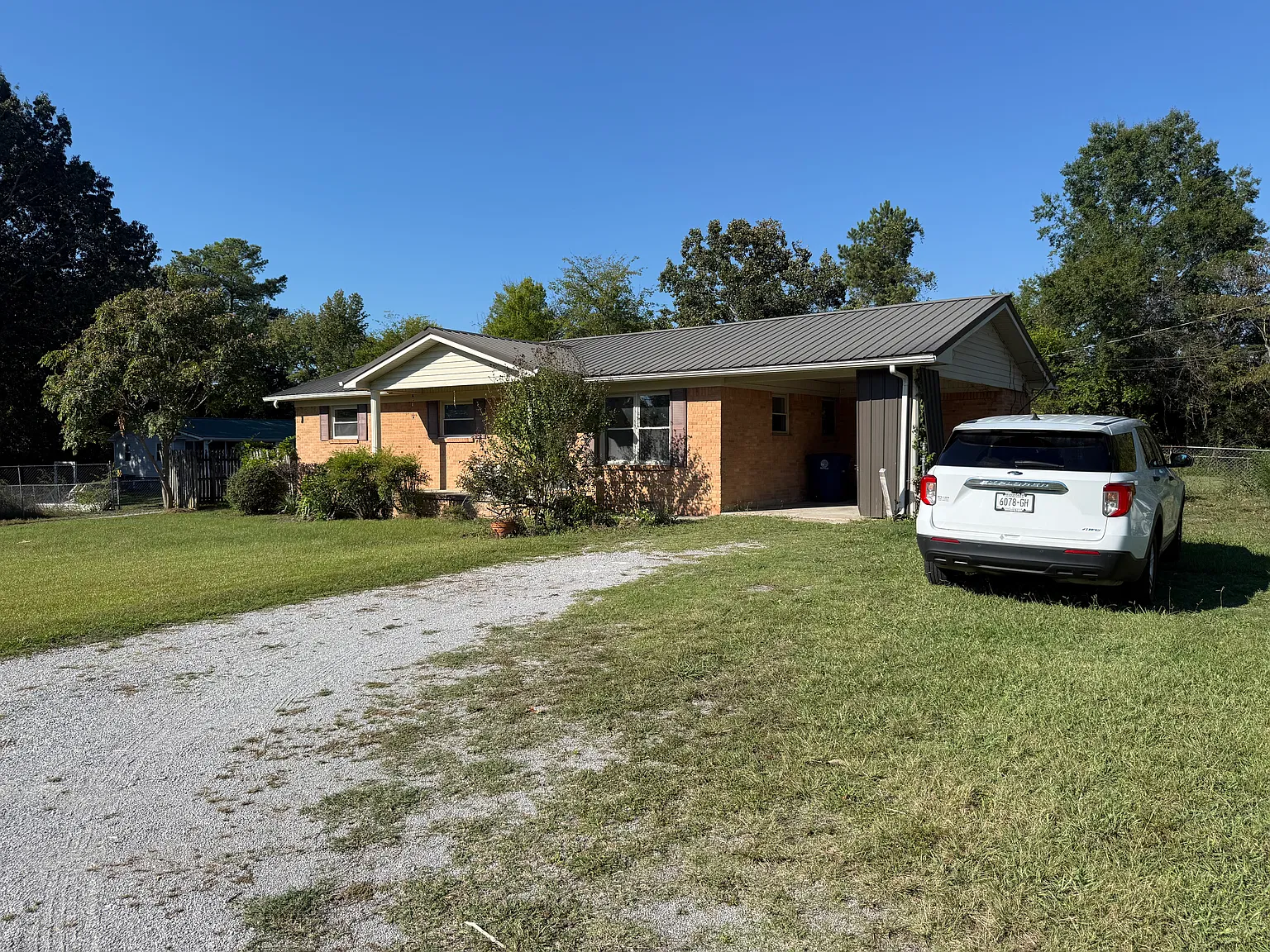 3 bed, 1.5 bath, 1080 sqft, $1,950 — Photo 4