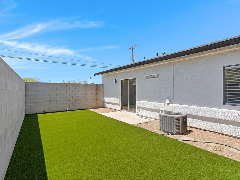 620 E Lester St #2 — Photo 18