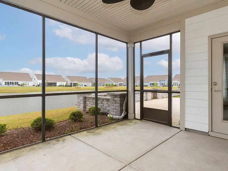 7129 Spoleto Dr — Photo 41