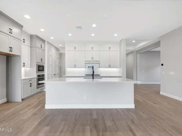 2891 E PICUAL Avenue, San Tan Valley, AZ 85140