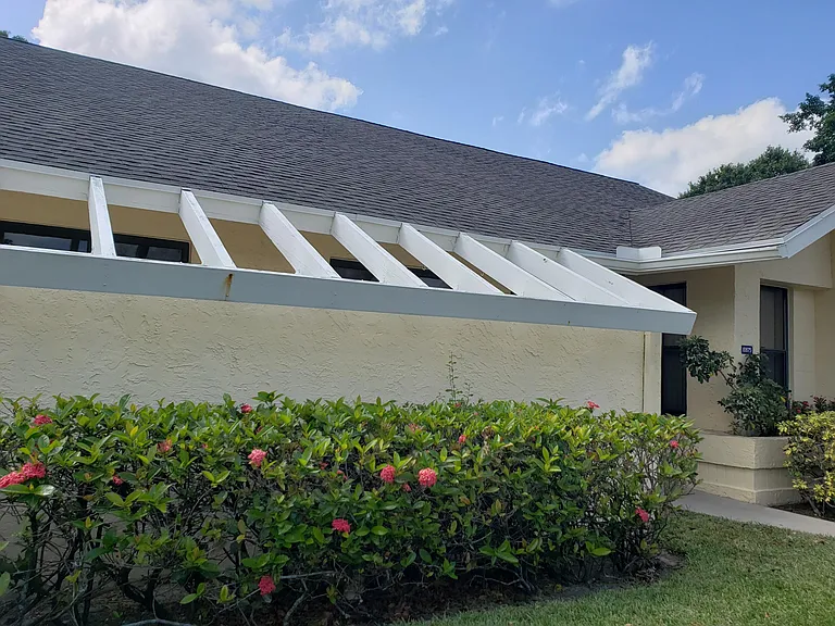 10875 Lake Front Pl — Photo 1