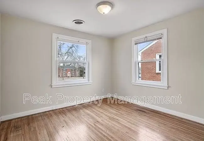 4913 Chamberlayne Ave #1 — Photo 8
