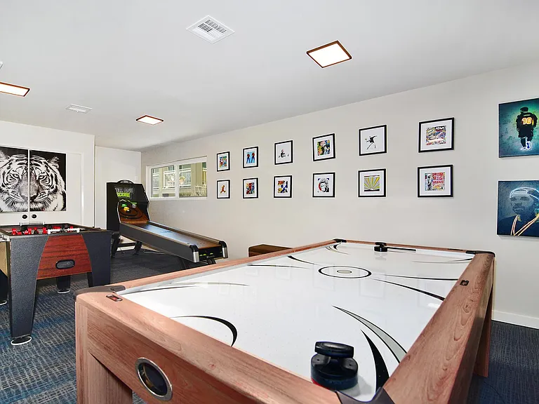 Olive Tree Apartments — Photo 7
