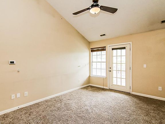 3rd image of 14730 Lenox Dr