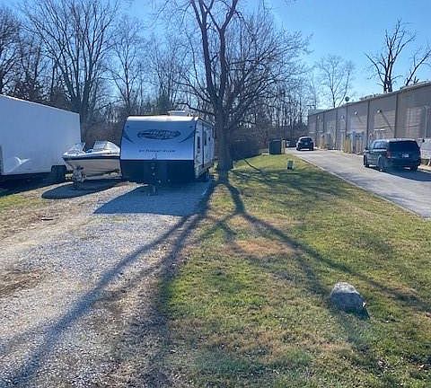 3rd image of 5149 Elenor St