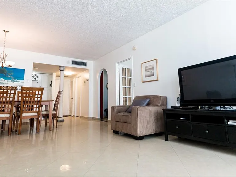 3725 S Ocean Dr #1003 — Photo 4
