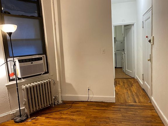 2nd image of 210 E 84th St APT 1D