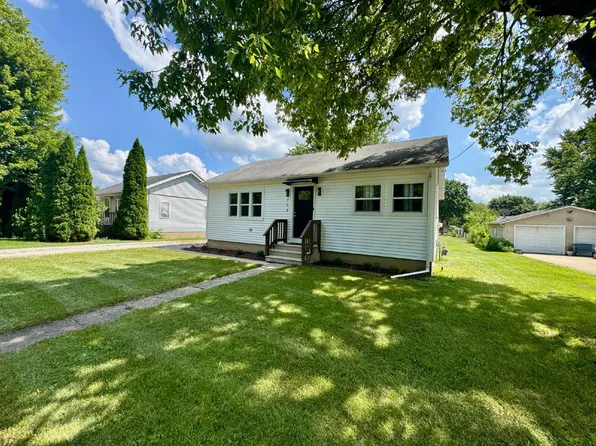 733 Caton St, Ottawa, IL 61350