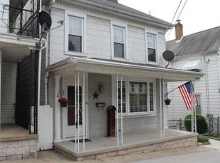 25 S East St, Spring Grove, PA 17362