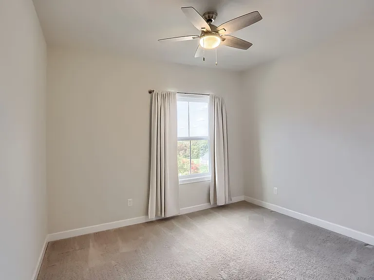 137 Moyer Hill Dr — Photo 21