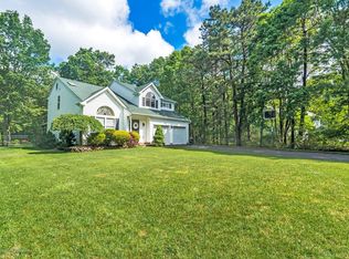 16 Green Tree Dr, Jackson, NJ 08527