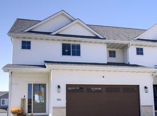 700 Spruce St NW, Bondurant, IA 50035