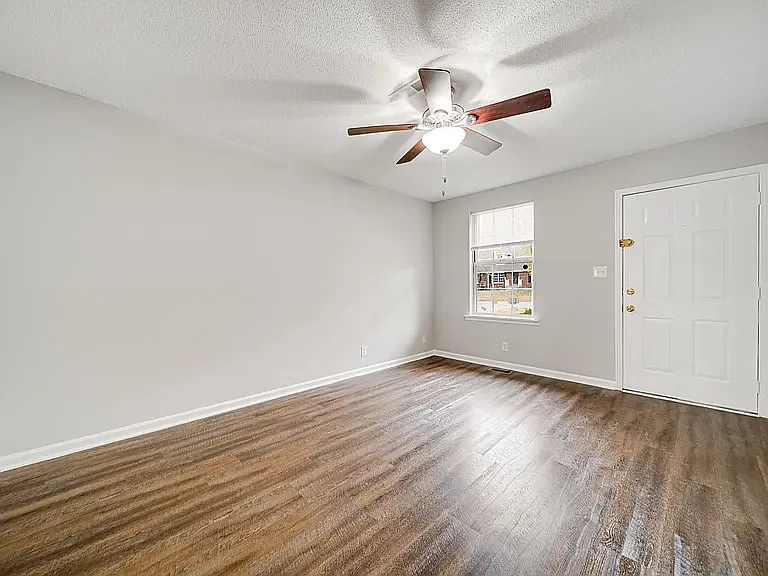 634-634B R S Bradley Blvd #B — Photo 7