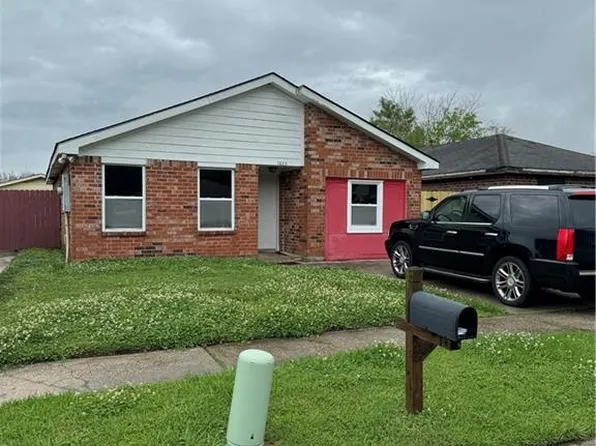 7633 Stonewood St, New Orleans, LA 70128