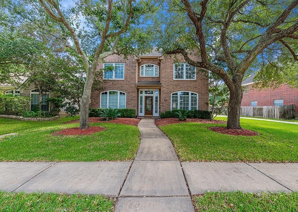 1st image of 1819 Morning Park Dr